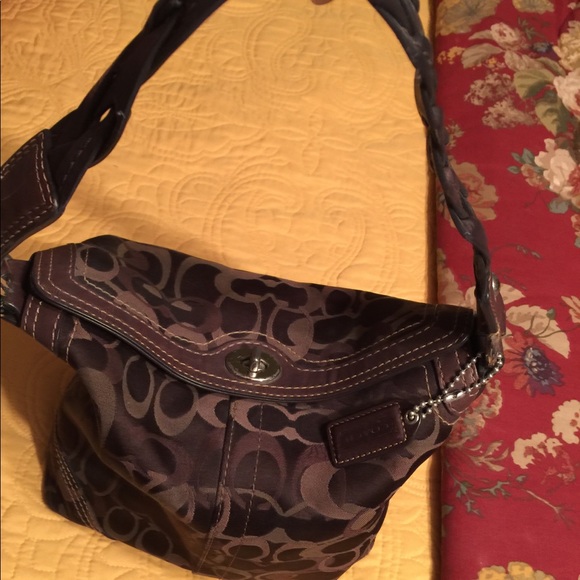 Coach purse - Picture 4 of 4